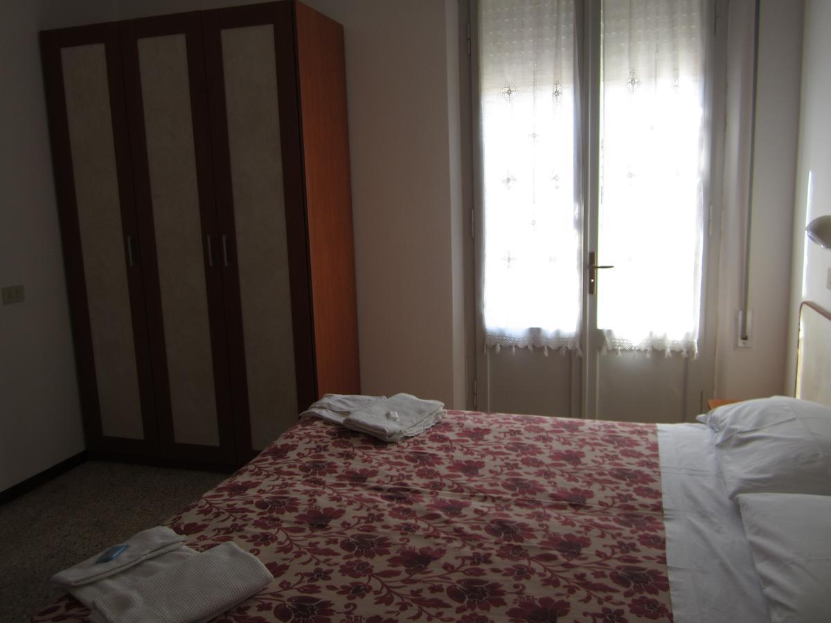 Hotel Moroni 里米尼 外观 照片