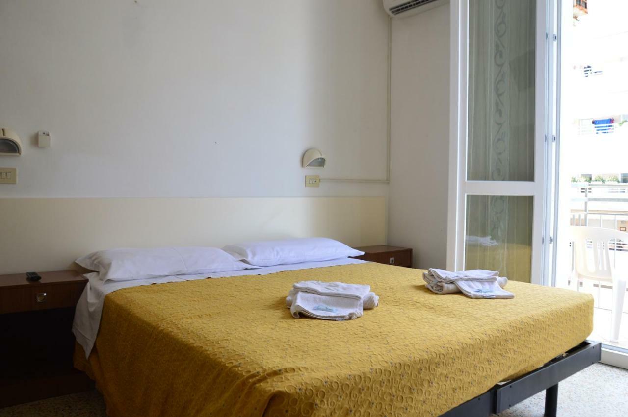 Hotel Moroni 里米尼 外观 照片