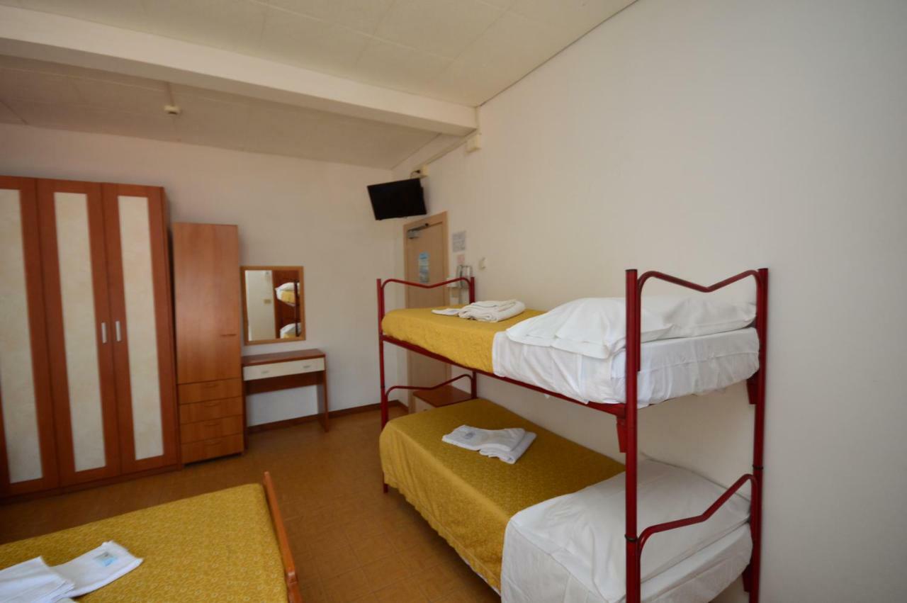 Hotel Moroni 里米尼 外观 照片